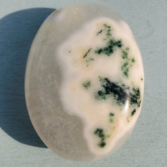 Moss Agate Palm Pillow Stone (S1) - Picture 1 of 3